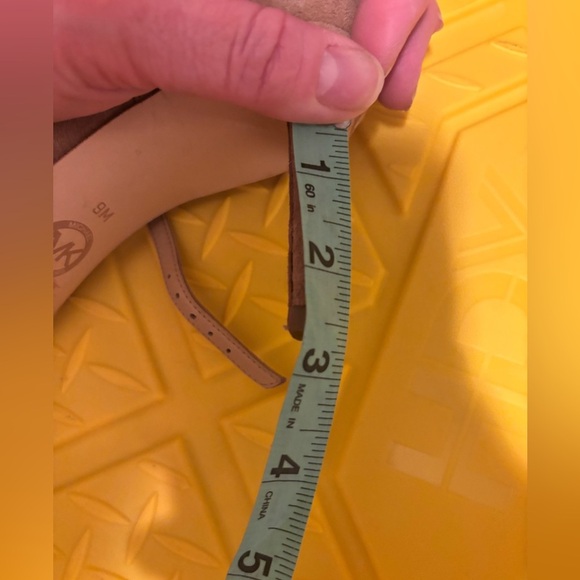 Michael Kors heels 9M, 3 inch heel - Picture 13 of 14